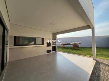Casa · 422m² · 3 Quartos · 4 Vagas · Casa disponível para venda no bairro City Uberlândia em Uberlândia MG
