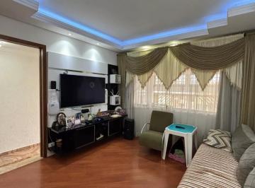 Casa · 205m² · 3 Quartos · 2 Vagas · Sobrado com 03 dormitórios à venda, 205m² por R$ 570.000 no Jardim do Estádio - Santo André/SP