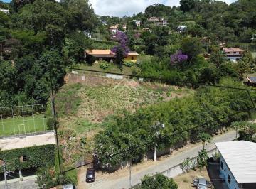 ab16285c-8154-428a-a25a-e4196b988649-1761233895484.jpeg · Amplo terreno em bairro arborizado de Teresópolis!