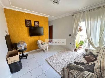 b560913ce44b200ef9c4bef2f5358292fcbb81a3 · Apartamento com 2 quartos
