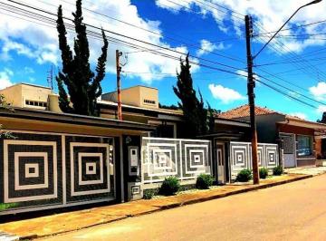 Casa · 245m² · 3 Quartos · 2 Vagas · Casa em Centro - Divinolândia