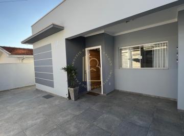 Casa · 220m² · 3 Quartos · 3 Vagas · Casa em Jardim Cascatinha  -  Poços de Caldas