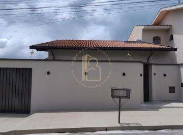 Casa · 248m² · 3 Quartos · 4 Vagas · Casa em Jardim Vitoria  -  Poços de Caldas