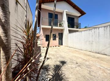 Casa à venda com quintal e área gourmet · Casa em Jardim do Contorno - Poços de Caldas