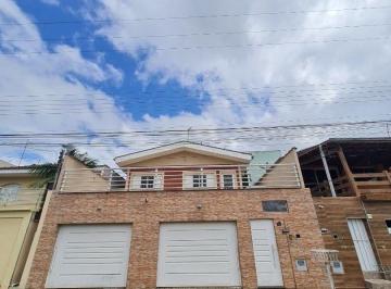 Casa · 130m² · 3 Quartos · 2 Vagas · Casa em Parque Pinheiros  -  Poços de Caldas