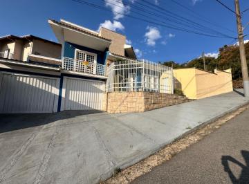 Casa · 159m² · 3 Quartos · 3 Vagas · Casa em Parque Vivaldi Leite Ribeiro  -  Poços de Caldas