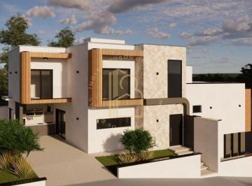 Casa · 170m² · 2 Vagas · Casa com 3 suítes a venda no Jardim Carolina  -  Poços de Caldas