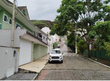 Casa · 230m² · 4 Quartos · 2 Vagas · Jacarepaguá Casa Duplex 4 Suítes 230 m2 á venda