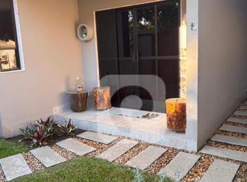 Casa · 120m² · 3 Quartos · 1 Vaga · Luxuosa Casa de Condomínio com Piscina e Churrasqueira em Barra de Guaratiba