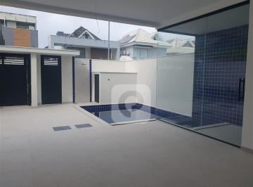 Casa · 290m² · 3 Quartos · 2 Vagas · Casa  triplex com 3 suítes, com 290m2, no Recreio dos Bandeirantes.