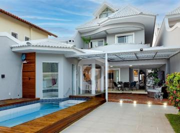 Casa · 373m² · 5 Quartos · 2 Vagas · Casa com 373m2 , 5 suítes na Barra da Tijuca.