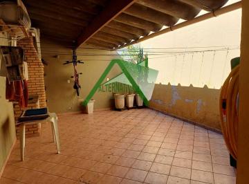 Casa , Santo André · Sobrado Triplex com 3 Suítes, 6 Vagas e Área Gourmet em Santo André!