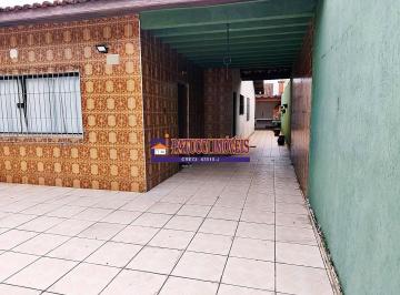 Casa · 260m² · 4 Quartos · 4 Vagas · Seu Novo Lar à Beira-Mar Espera por Você! Casa com 04 Dormitórios!