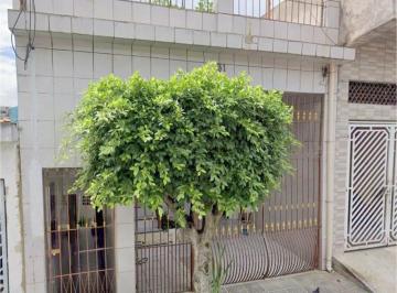 Comercial · 200m² · 6 Quartos · 1 Vaga · Comercial à venda - no Vila Industrial