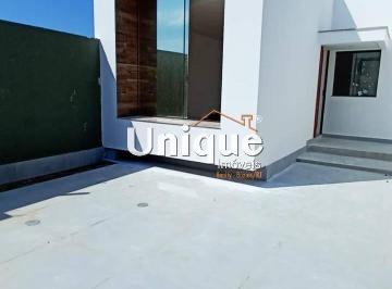 Casa · 180m² · 3 Quartos · 1 Vaga · Casas com 3 quartos no Balneário, próximo a Lagoa, à venda por R$ 380 mil.
