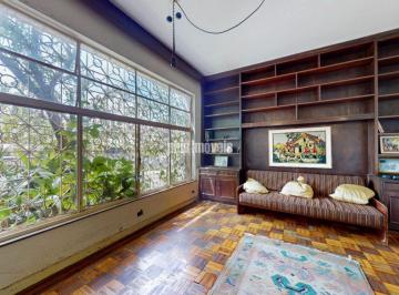 Casa · 211m² · 3 Quartos · 3 Vagas · Alto de Pinheiros! Para modernizar e personalizar do seu gosto!