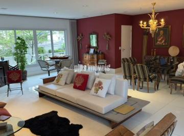 Casa · 420m² · 4 Quartos · 7 Vagas · Luxo e exclusividade com total segurança.