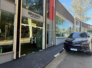 Comercial · 120m² · Escritório comercial totalmente mobiliado no Bairro do Horto Florestal com 120m2 e dois banheiros.