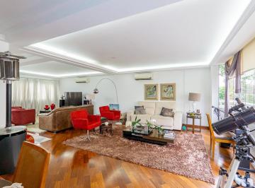da192722-2441-4266-aa50-c9bffbd0ce22 · Confortável casa em condomínio para venda com 4 quartos, sendo 4 suítes, 390m²