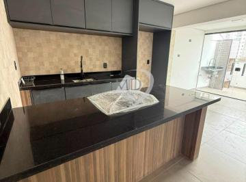 Casa · 142m² · 2 Quartos · 3 Vagas · Sobrado Diferenciado com 2 dormitórios - 3 vagas de garagem
