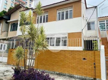 Casa · 210m² · 4 Quartos · 2 Vagas · Casa em Santa Rosa, Niterói/RJ de 210m² 4 quartos à venda por R$ 935.000,00