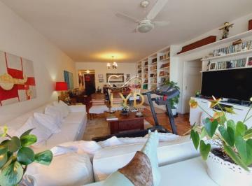 351032qbc.jpg · Apartamento de 3 quartos em rua bucólica na Gávea