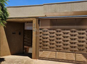 Casa · 72m² · 3 Quartos · 2 Vagas · Casa Padrão em Cedral