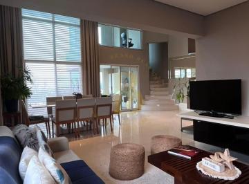 Apartamento · 260m² · 4 Quartos · 4 Vagas · Apartamento no Villaggio Panamby com 4 suítes e 260 m2