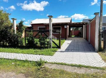 1 · Casa com área gourmet e suíte a 10 quadras do mar em xangri-Lá