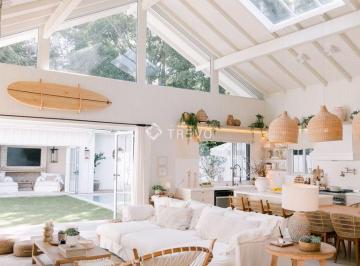 bzh52oo2ogzhmzi3zwrhodvl_md · Casa térrea à Venda com 4 dormitórios a 200m da praia, 455m² por R$ 10.900.000