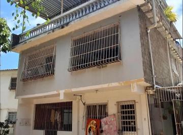 Casa à venda em rua pública, RIO DOCE, Olinda, PE · Casa à venda em rua pública, RIO DOCE, Olinda, PE