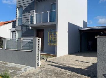 Casa · 200m² · 4 Quartos · 4 Vagas · Encantador sobrado a 750m da praia