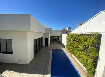 Casa · 270m² · 3 Quartos · 3 Vagas · Casa com 3 quartos à venda, Bairro Cidade Jardim - Uberlândia/MG