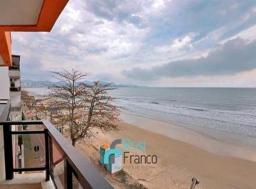 24751814_4.jpg · Apartamento 3 dormitórios frente mar Meia Praia SC
