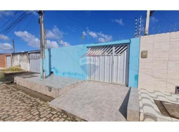 Casa · 168m² · 2 Quartos · Casa localizada no centro de São Gonçalo do Amarante com 2 quartos por R$ 130.000,00 ACEITA FINANCIA
