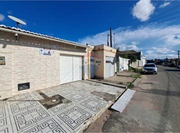 Casa · 55m² · 2 Quartos · 1 Vaga · CASA DOIS QUARTOS E GARAGEM - LOCALIZAÇÃO PREVILEGIADA.