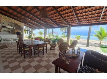 Casa · 942m² · 5 Quartos · 4 Vagas · Casa de Praia com Vista deslumbrante para o mar,  o Paraíso que Você Sempre Sonhou!