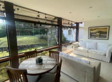 sala · Linda casa à venda com vista paradisíaca no Condomínio Ponta do Cais - Bairro Marinas