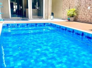 Casa · 170m² · 3 Quartos · 2 Vagas · Sobrado a Venda com 03 Suítes e Piscina - Chácara Canta Galo - Jd da Gloria