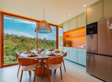 Casa de 4 quartos, Santana de Parnaíba · Casa de 150 m² com 4 quartos à venda em Chácara Jaguari