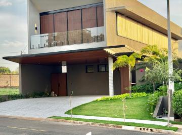 Foto 01 · Espetacular Casa no Condomínio Golden Park com 4 suítes, Elevador, Poço Artesiano, Eneriga Solar e P