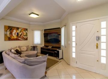 Casa · 254m² · 3 Quartos · 4 Vagas · Sobrado 3 suítes - Condomínio Vienna