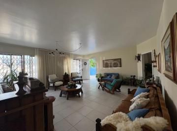 40607_i2F6r3la88_4060768fcd66208180.jpg · Casa de 197m² no bairro Santa Monica