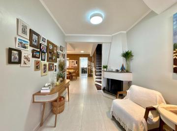 207879_i135i7DK159HkEua63kF_20787968fcc622789f1.jpg · Casa/Sobrado 4 dormitórios, 232 m², no bairro Jardim Lindóia em Porto Alegre por R$ 1.390.000