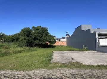 Terreno · 300m² · Terreno à 200 metros do centro em Atlântida Sul