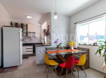 Apartamento · 70m² · 2 Quartos · 1 Vaga · Apartamento á Venda no Campo Grande com 70m², 2 quartos sendo 1 suíte, 1 vaga.