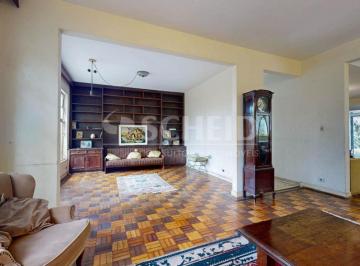 Casa · 211m² · 3 Quartos · 3 Vagas · Casa á Venda na Vila Madalena com 211m², 3 quartos, 3 vagas.