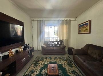 Sala de Estar · Casa Sobrado 3 quartos com área gourmet
