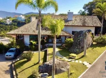 Foto 01 · Casa em condomínio, 05 quartos c/suítes, em Governador Celso Ramos SC