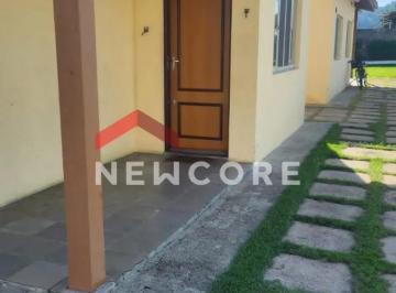 Casa · 41m² · 2 Quartos · 1 Vaga · Casa de condomínio em Avenida Paulo Ferraz da Silva Porto - Prainha - Caraguatatuba/SP